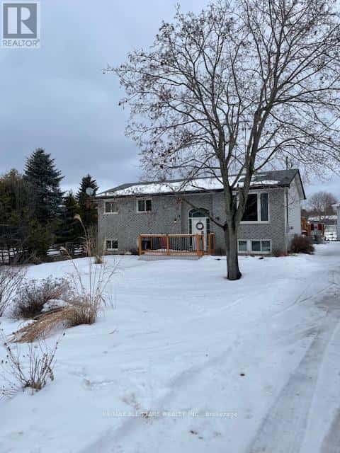 32 LIBERTY LANE — Kawartha Lakes (Omemee), Ontario - Photo 2 of 42