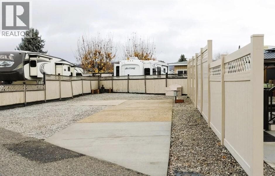 415 Commonwealth Road Unit# 114 — Kelowna, British Columbia - Main photo