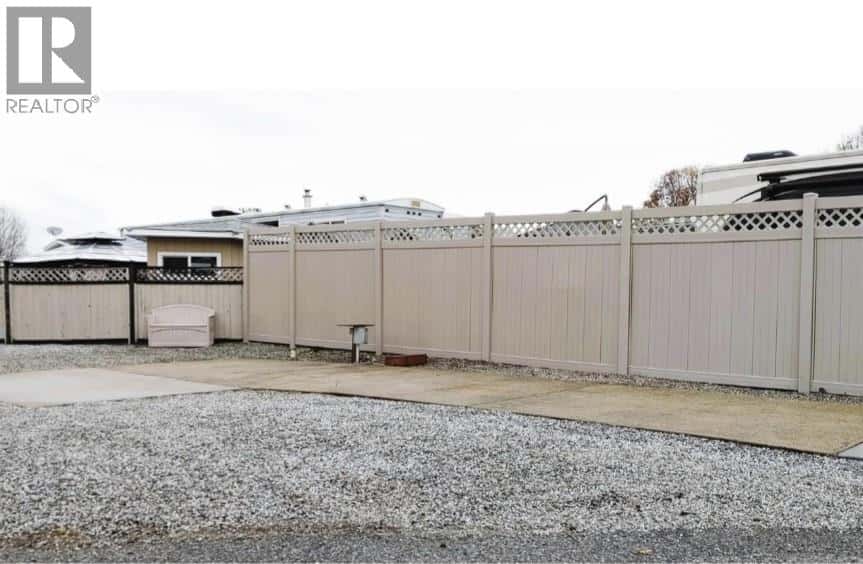 415 Commonwealth Road Unit# 114 — Kelowna, British Columbia - Photo 3 of 4