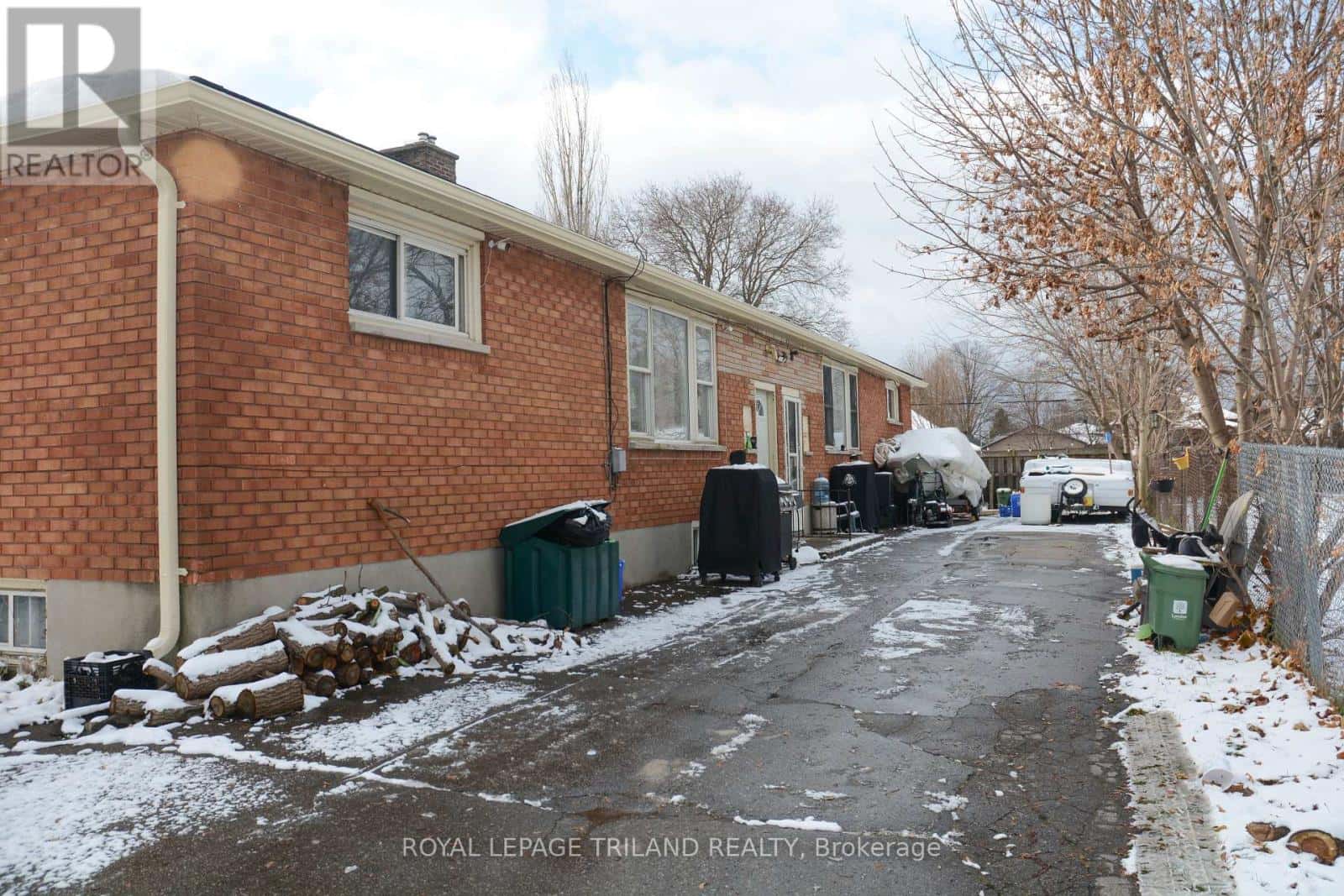 357 STRATTON DRIVE — London East (East H), Ontario - Photo 2 of 6