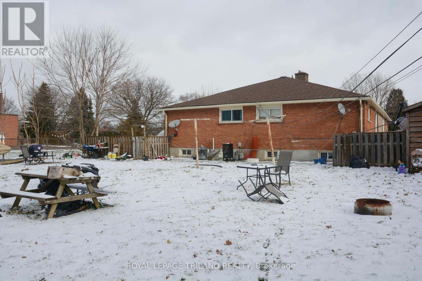 357 STRATTON DRIVE — London East (East H), Ontario - Photo 5 of 6