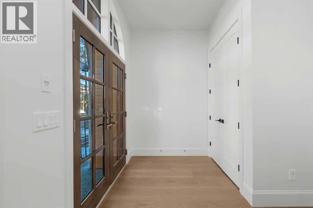 3917 19 Street SW — Calgary, Alberta - Photo 2 of 50