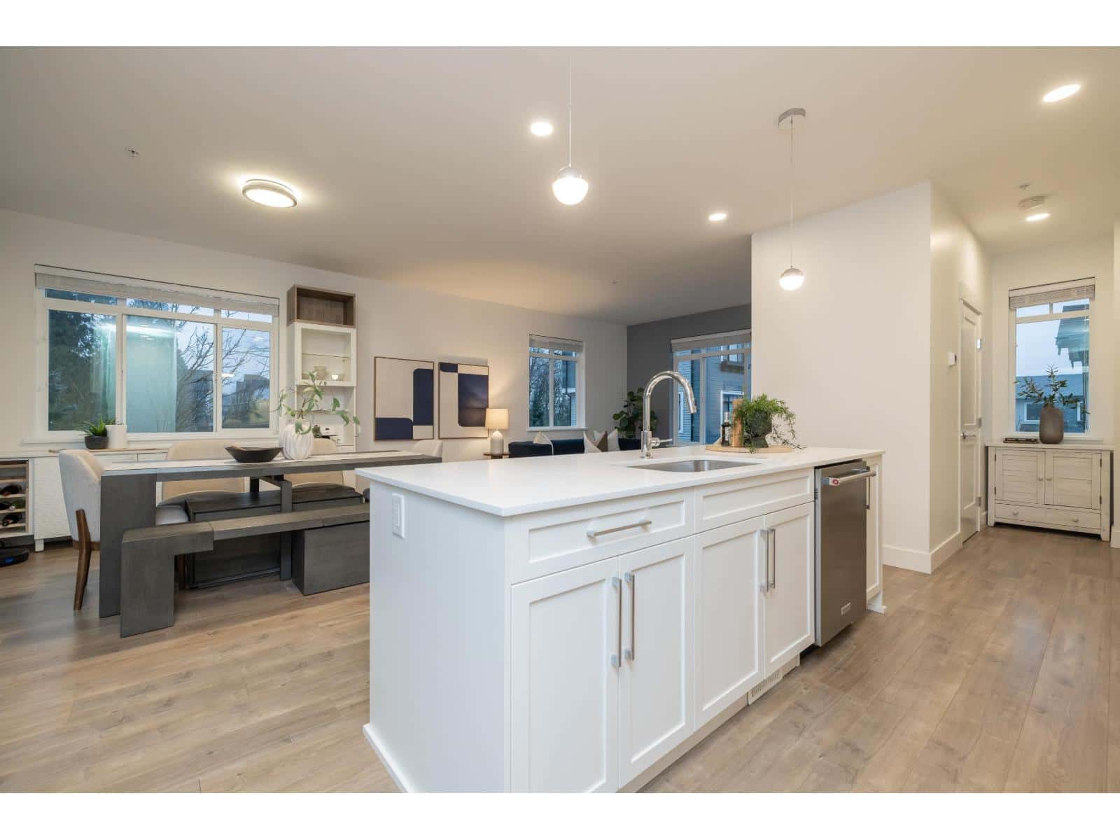 29 6897 201 STREET — Langley, British Columbia - Photo 3 of 40