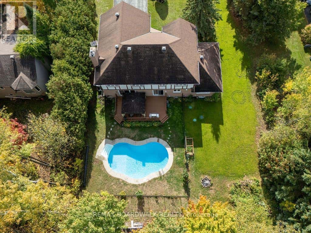 7089 BUSH DRIVE — Ottawa, Ontario - Photo 3 of 50