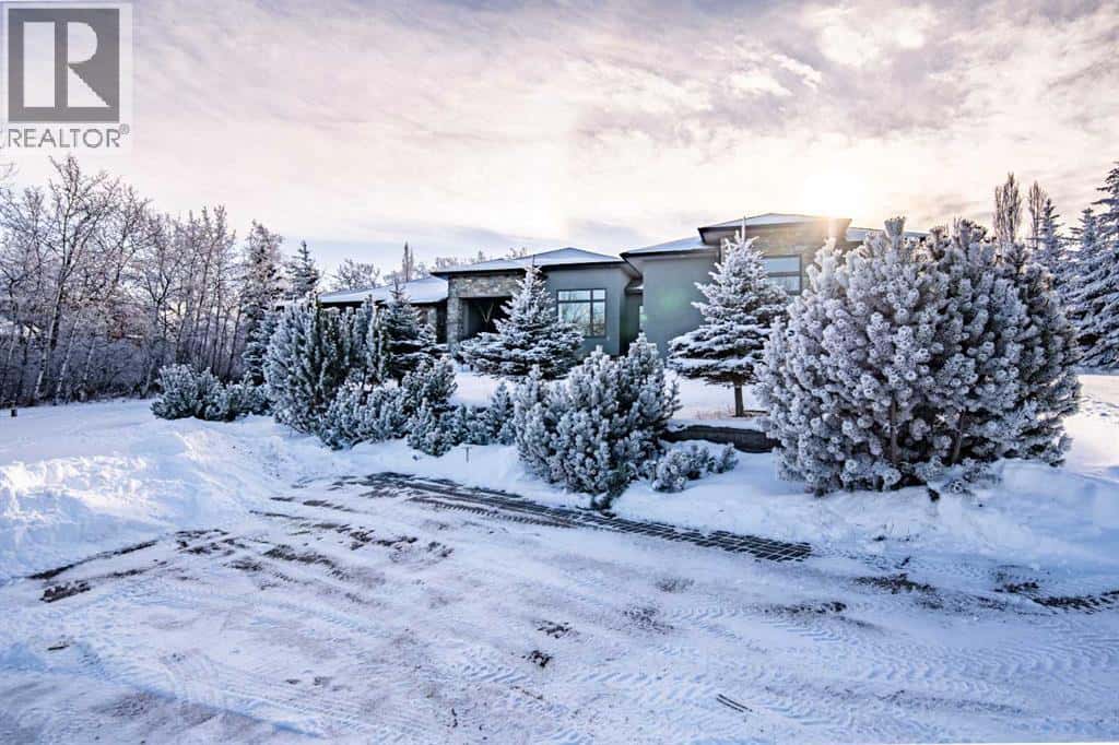 71, 26540 Highway 11 Highway — Rural Red Deer County, Alberta - Photo 2 of 48