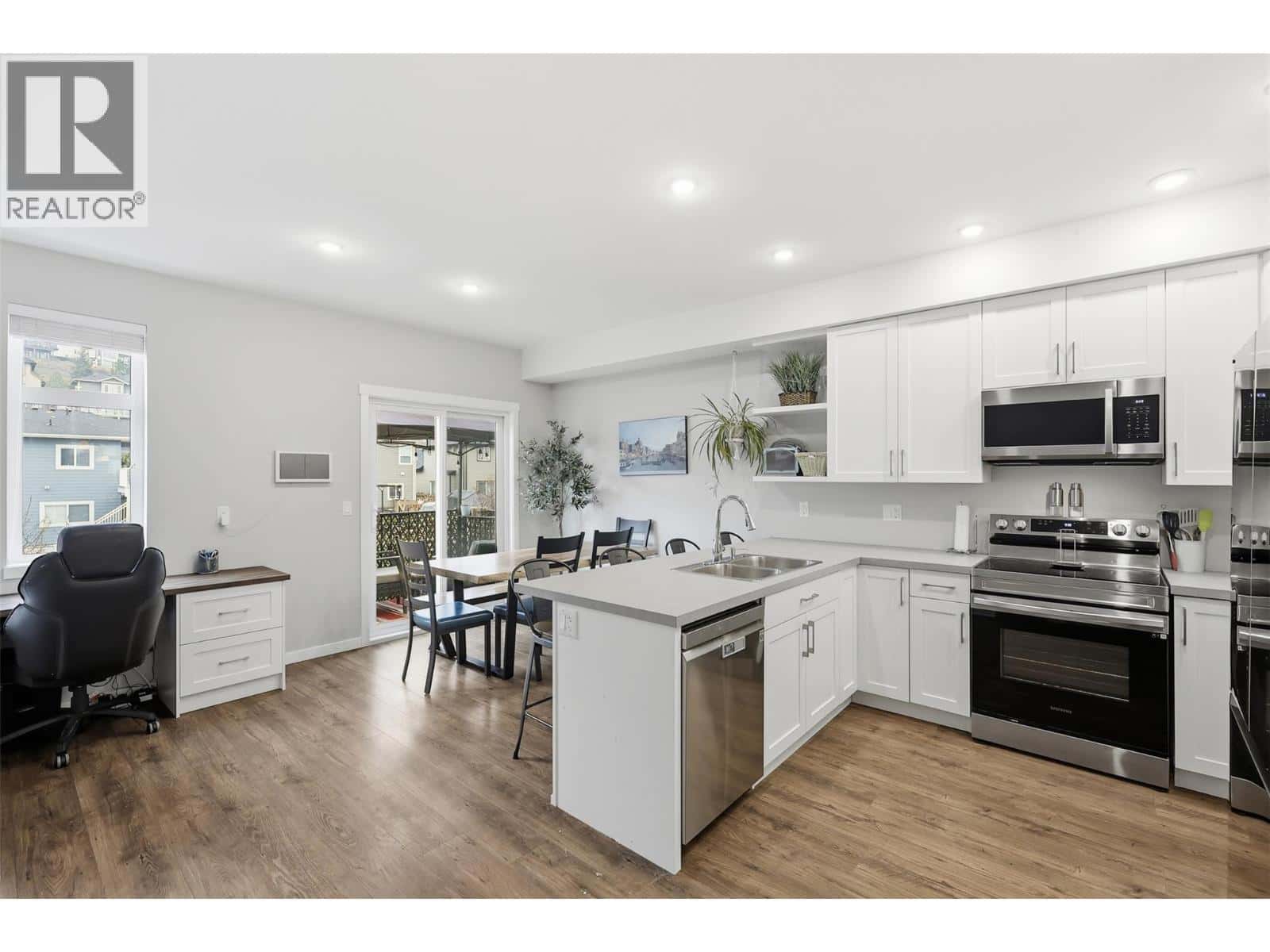 1951 QU'APPELLE Boulevard Unit# 118 — Kamloops, British Columbia - Photo 4 of 41