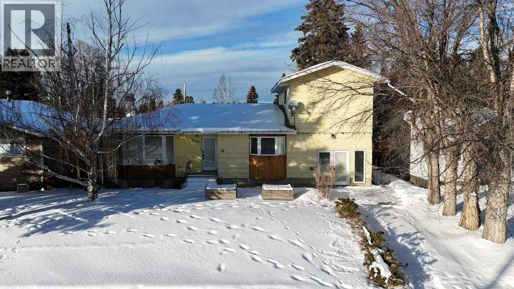 4324 7 Avenue — Edson, Alberta - Main photo