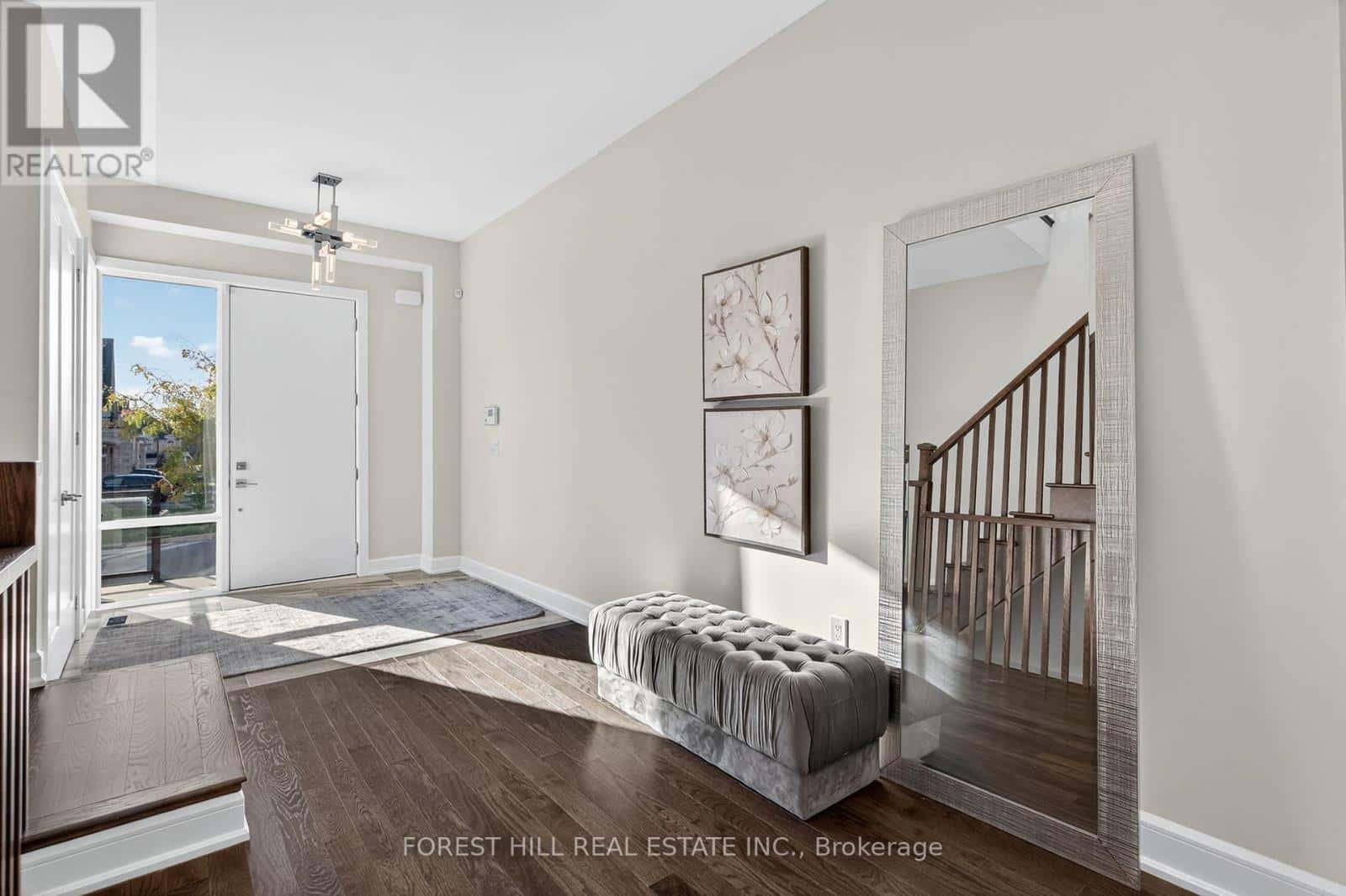 392 FARRELL ROAD — Vaughan (Patterson), Ontario - Photo 3 of 48