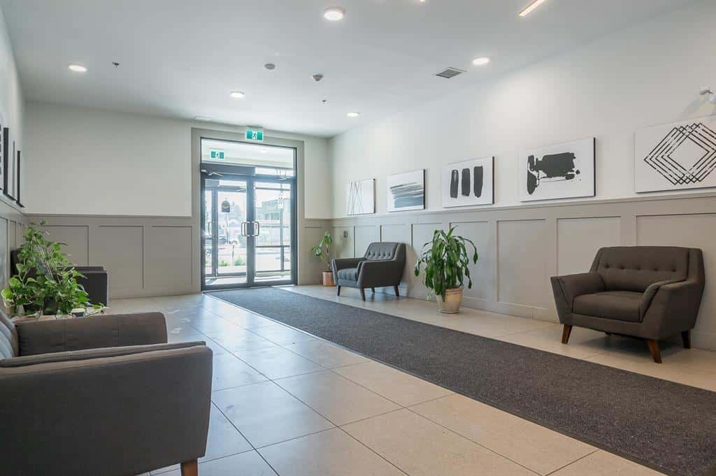 310-311 2493 MONTROSE AVENUE — Abbotsford, British Columbia - Photo 3 of 6