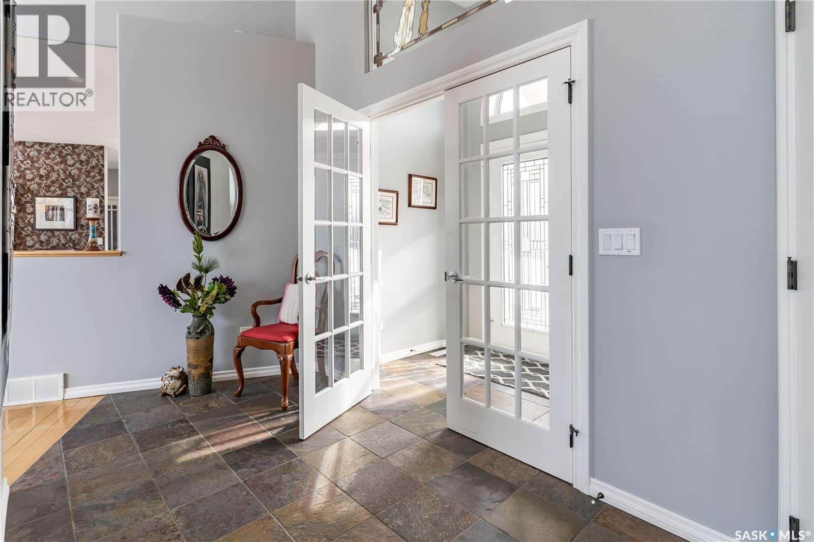 The Meadow Acreage — Corman Park Rm No. 344, Saskatchewan - Photo 2 of 37