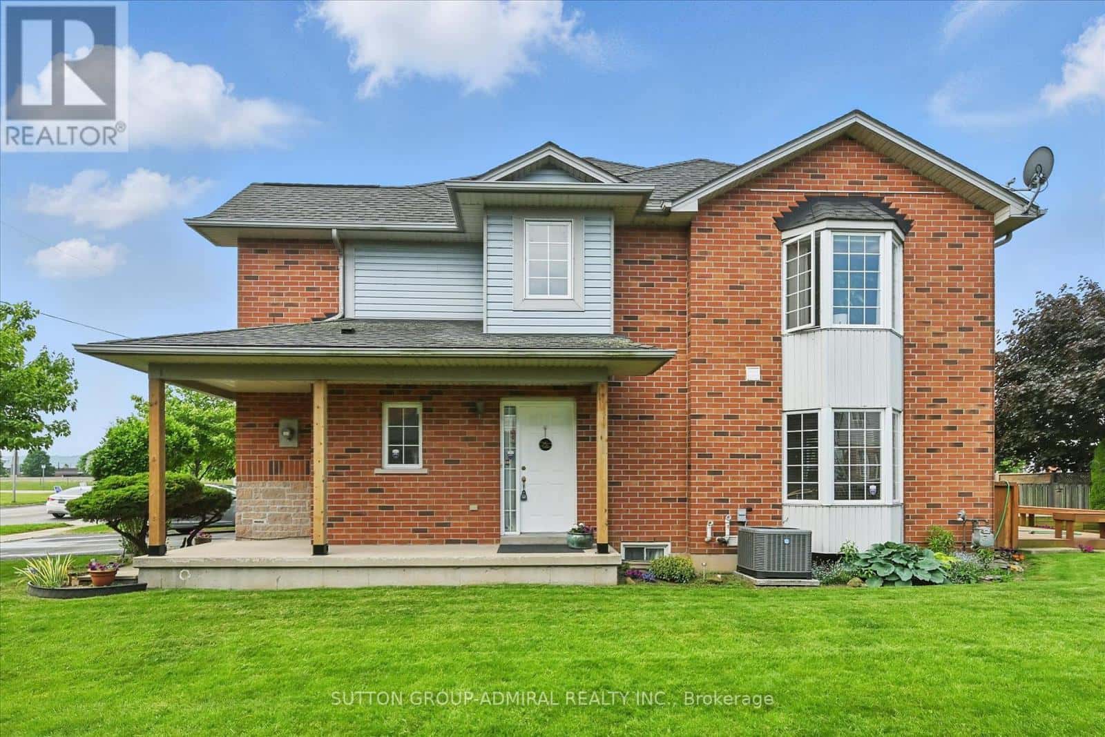 469 DEWITT ROAD — Hamilton (Stoney Creek), Ontario - Photo 3 of 49