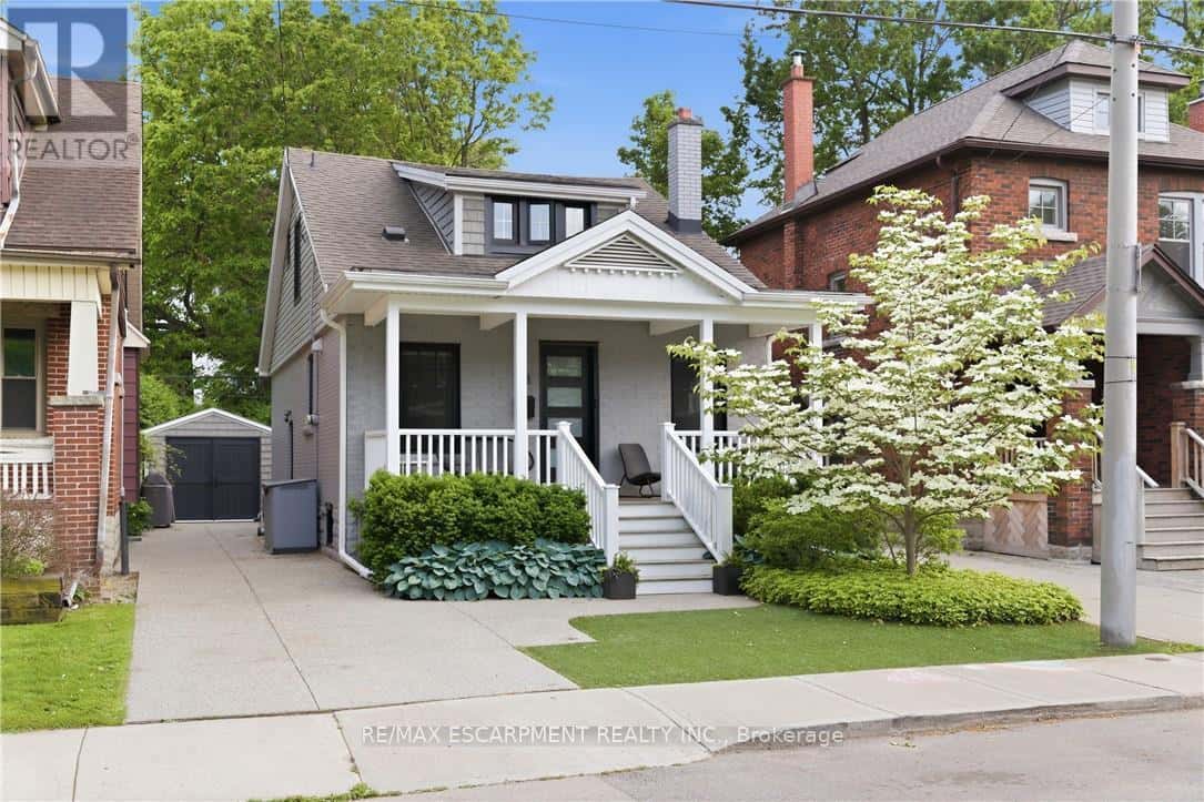 73 ARKELL STREET — Hamilton (Westdale), Ontario - Photo 2 of 46