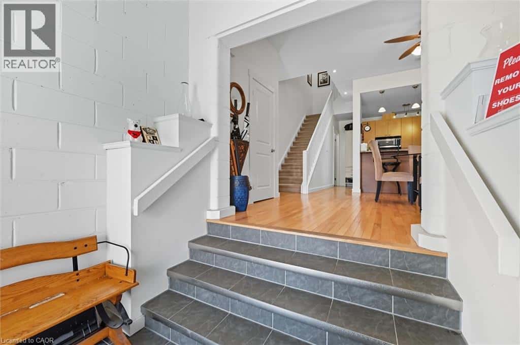 49 ONTARIO Street Unit# 1 — Grimsby, Ontario - Photo 3 of 42