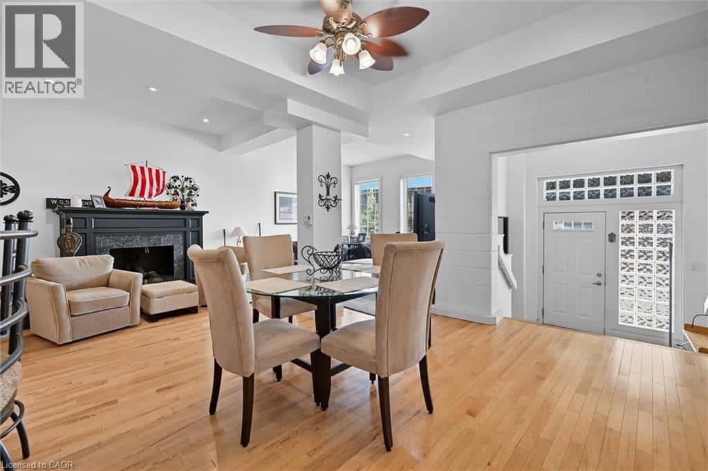 49 ONTARIO Street Unit# 1 — Grimsby, Ontario - Photo 5 of 42