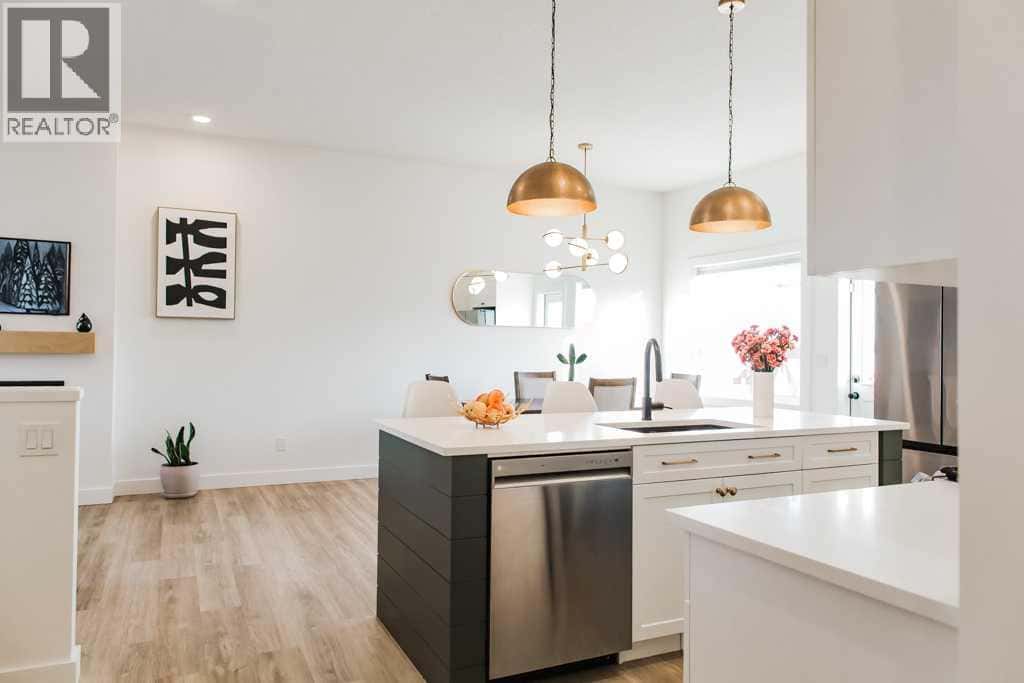 11905 81 Avenue — Grande Prairie, Alberta - Photo 5 of 43