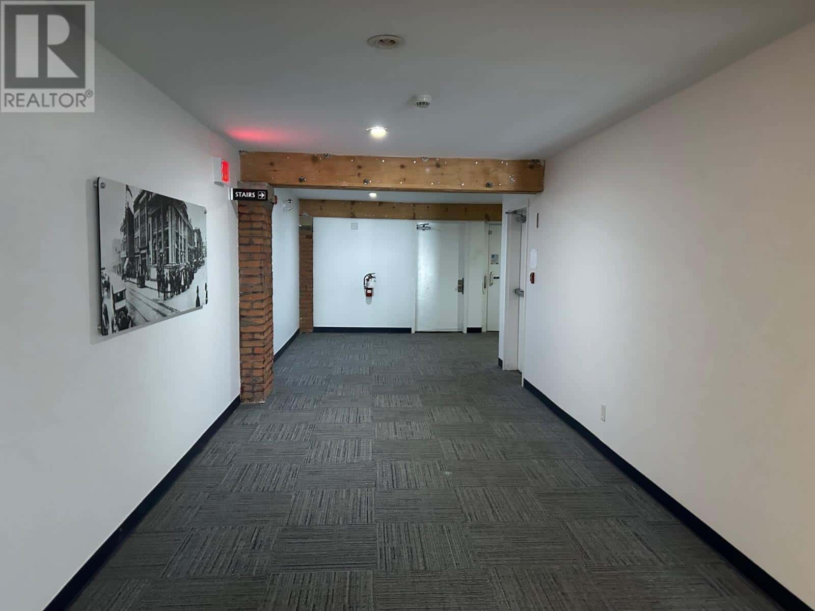 103 37 Cumberland ST S — Thunder Bay, Ontario - Photo 3 of 20