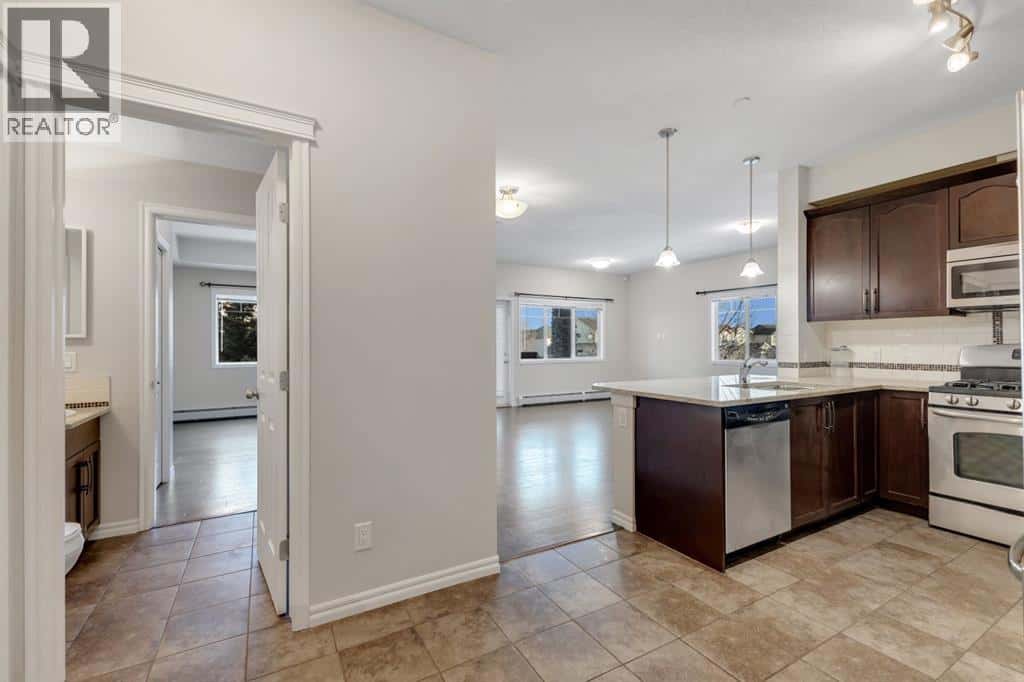 3202, 4 Kingsland Close SE — Airdrie, Alberta - Photo 4 of 30