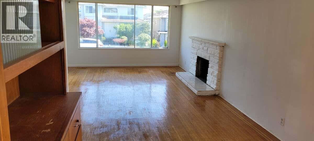 7669 BURGESS STREET — Burnaby, British Columbia - Photo 2 of 33