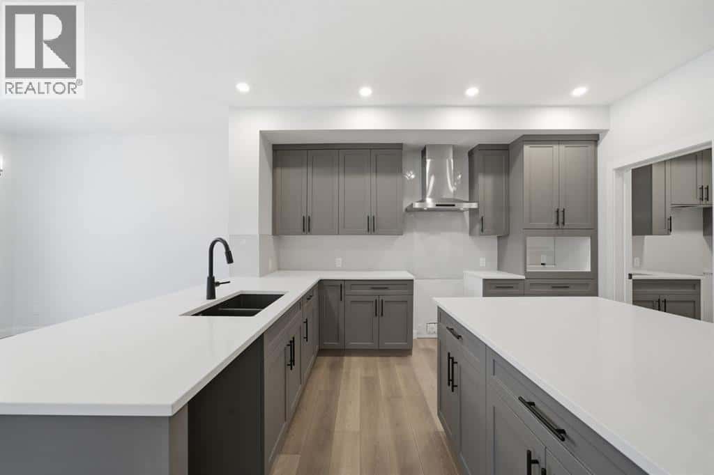 301 Dawson Wharf Road — Chestermere, Alberta - Photo 3 of 26