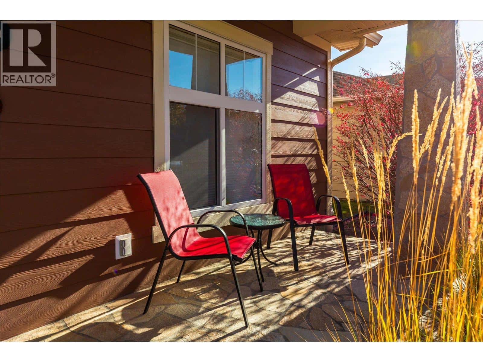 5323 Ptarmigan Street — Kelowna, British Columbia - Photo 5 of 37