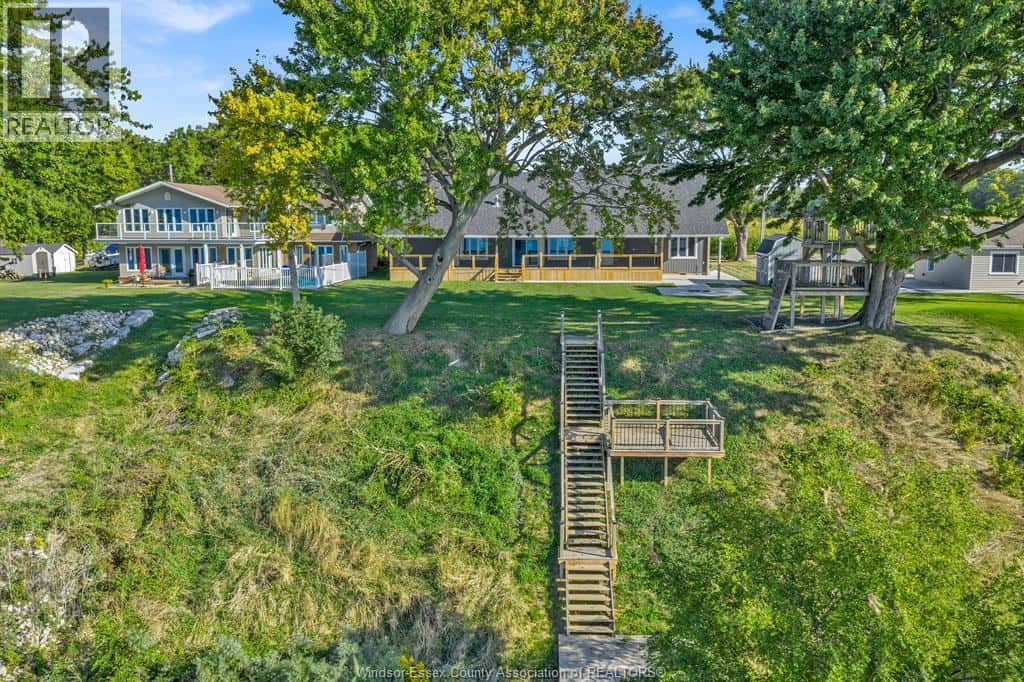 131 HOWE ROAD — Colchester South, Ontario - Photo 4 of 48