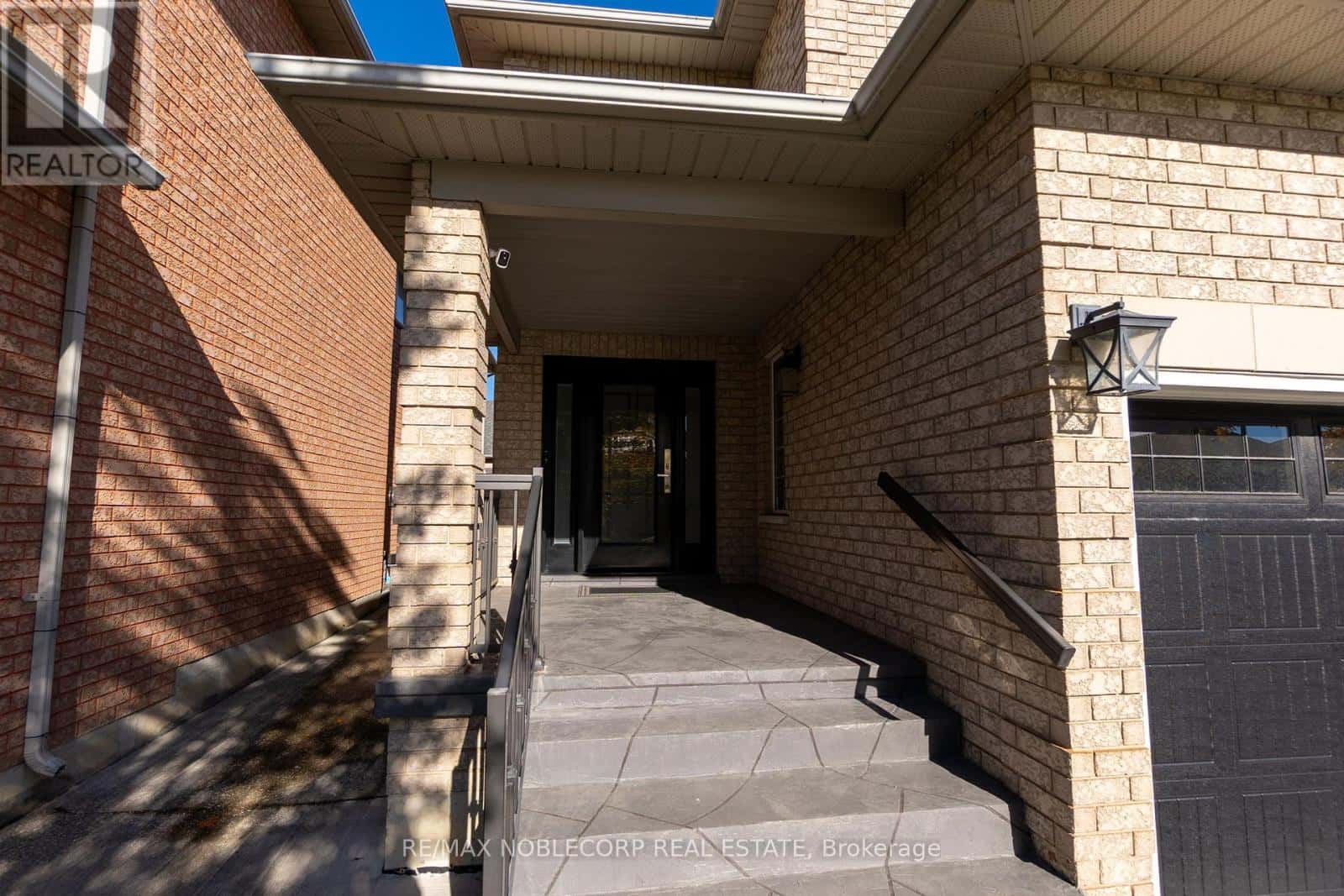 92 WATER GARDEN LANE — Vaughan (Sonoma Heights), Ontario - Photo 3 of 31