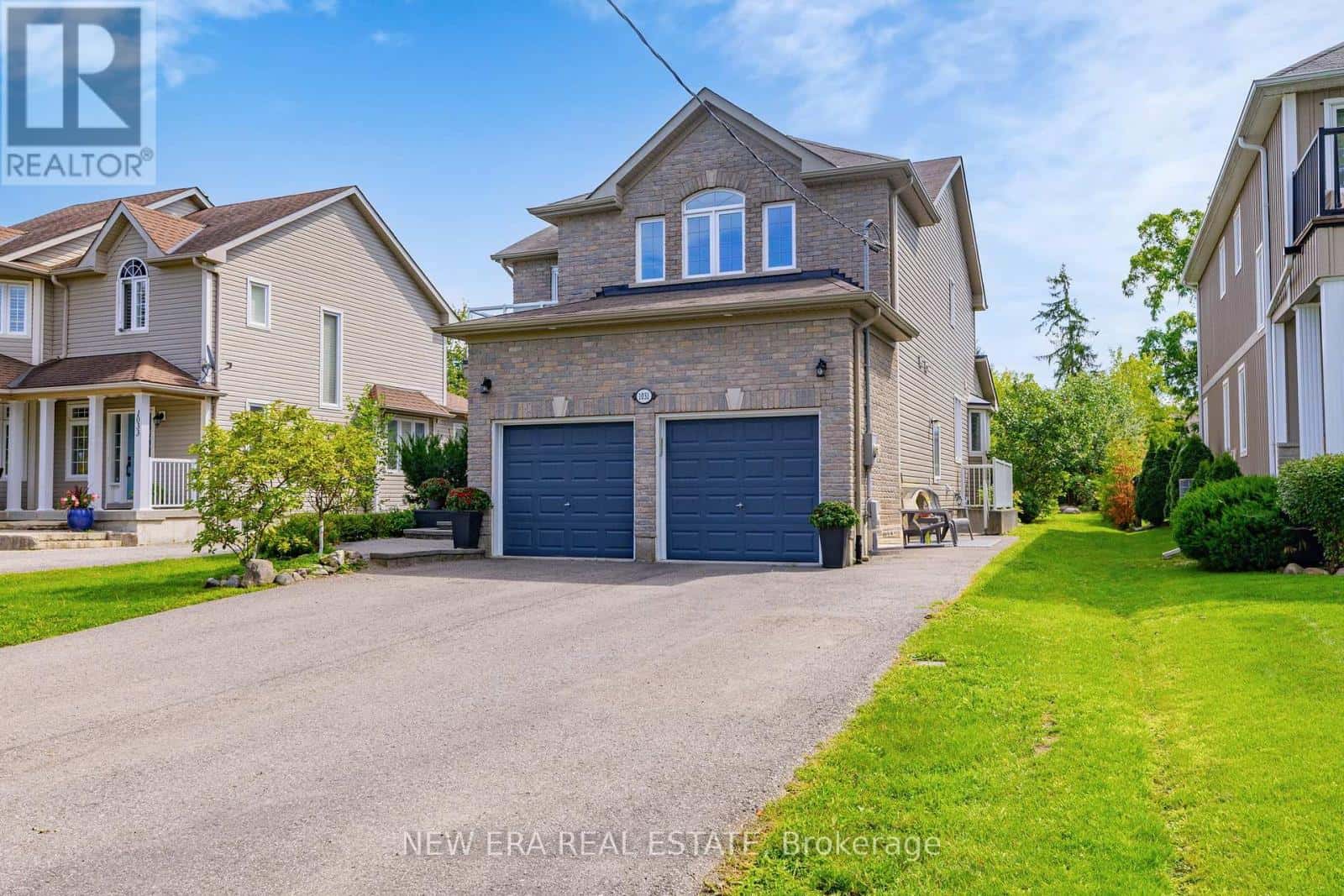 1031 LAKE DRIVE N — Georgina (Historic Lakeshore Communities), Ontario - Photo 2 of 50