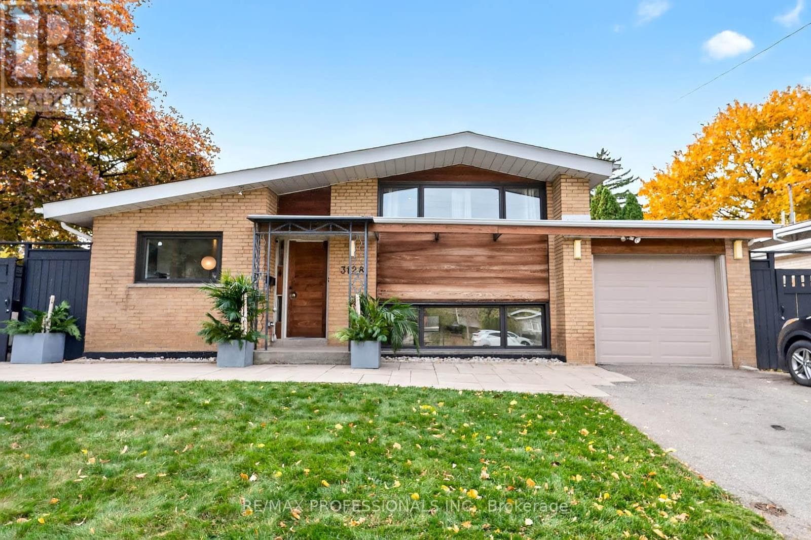 3128 CONSTITUTION BOULEVARD — Mississauga (Applewood), Ontario - Main photo