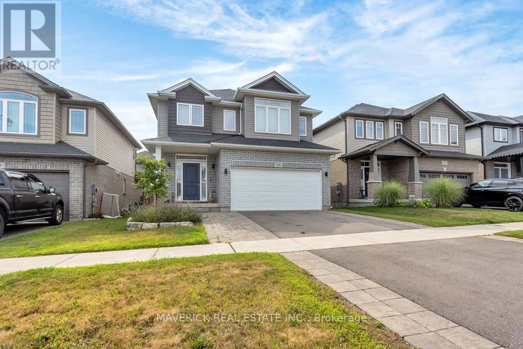 21 CHAMBERLAIN AVENUE — Ingersoll (Ingersoll - South), Ontario - Photo 2 of 34