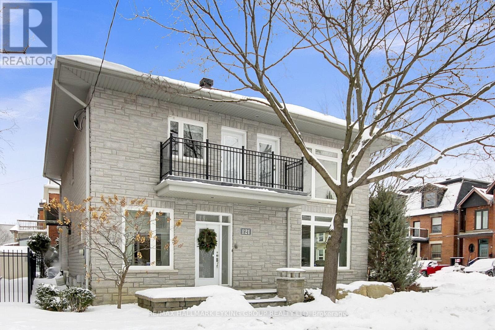 121 MACDONALD STREET — Ottawa, Ontario - Main photo