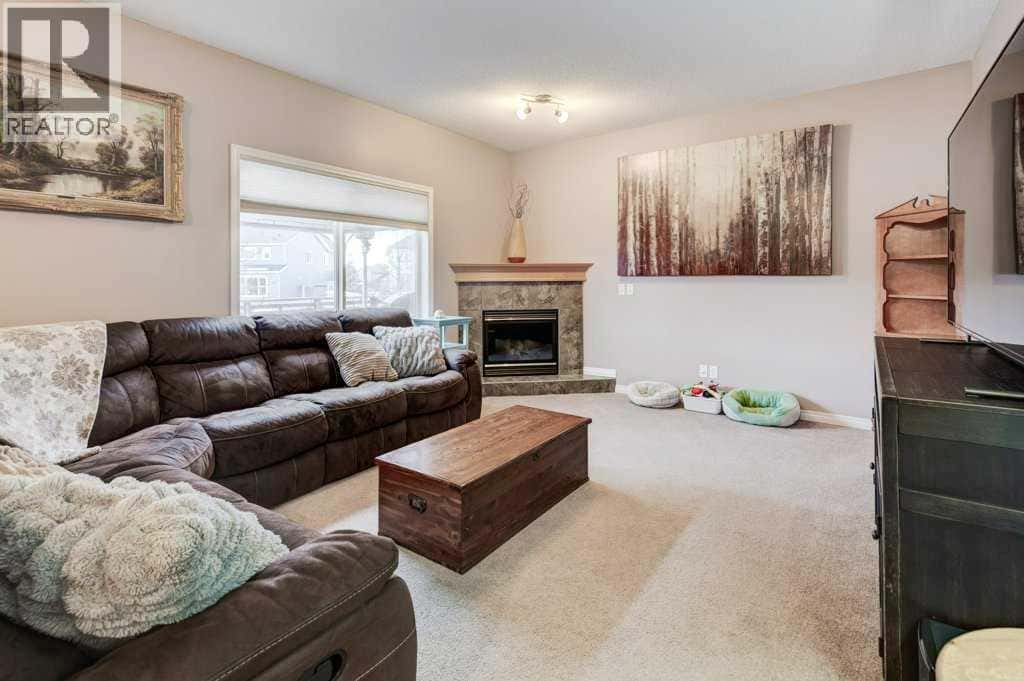 1024 Ranch Road — Okotoks, Alberta - Photo 2 of 36