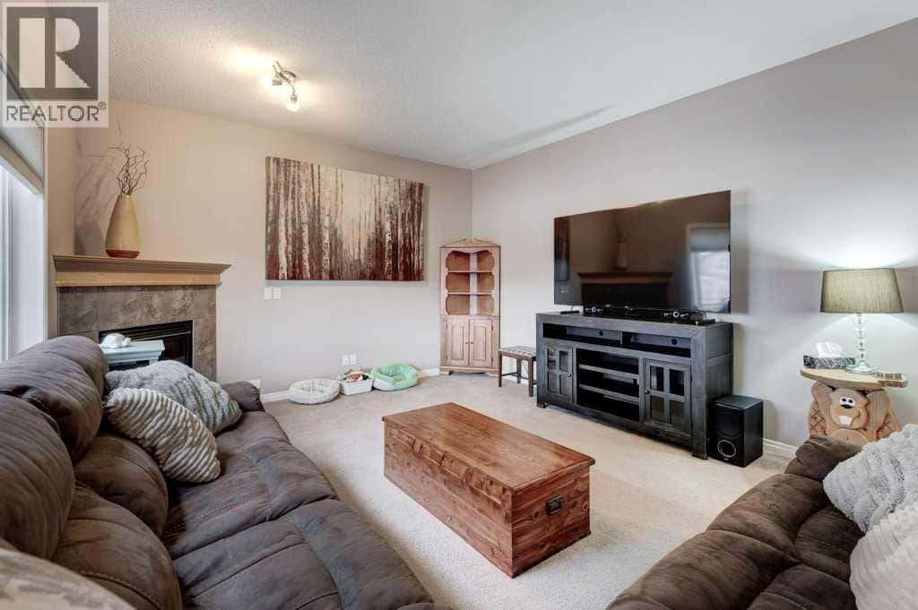 1024 Ranch Road — Okotoks, Alberta - Photo 3 of 36