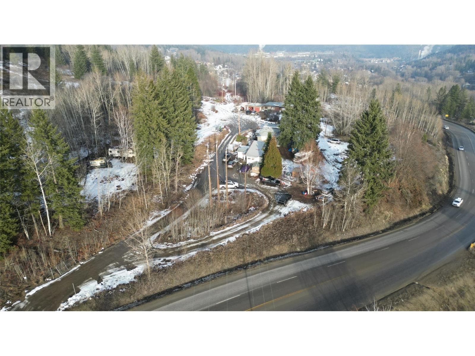 1383 3B Highway — Warfield, British Columbia - Main photo