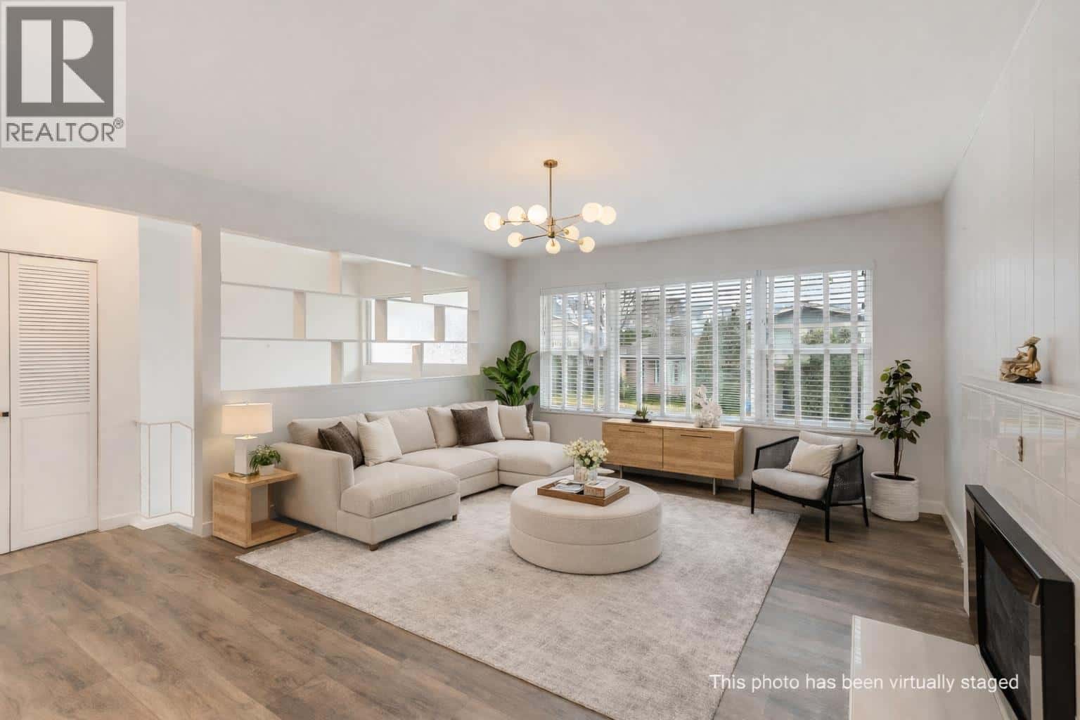 3725 Dogwood Drive — Trail, British Columbia - Photo 5 of 58