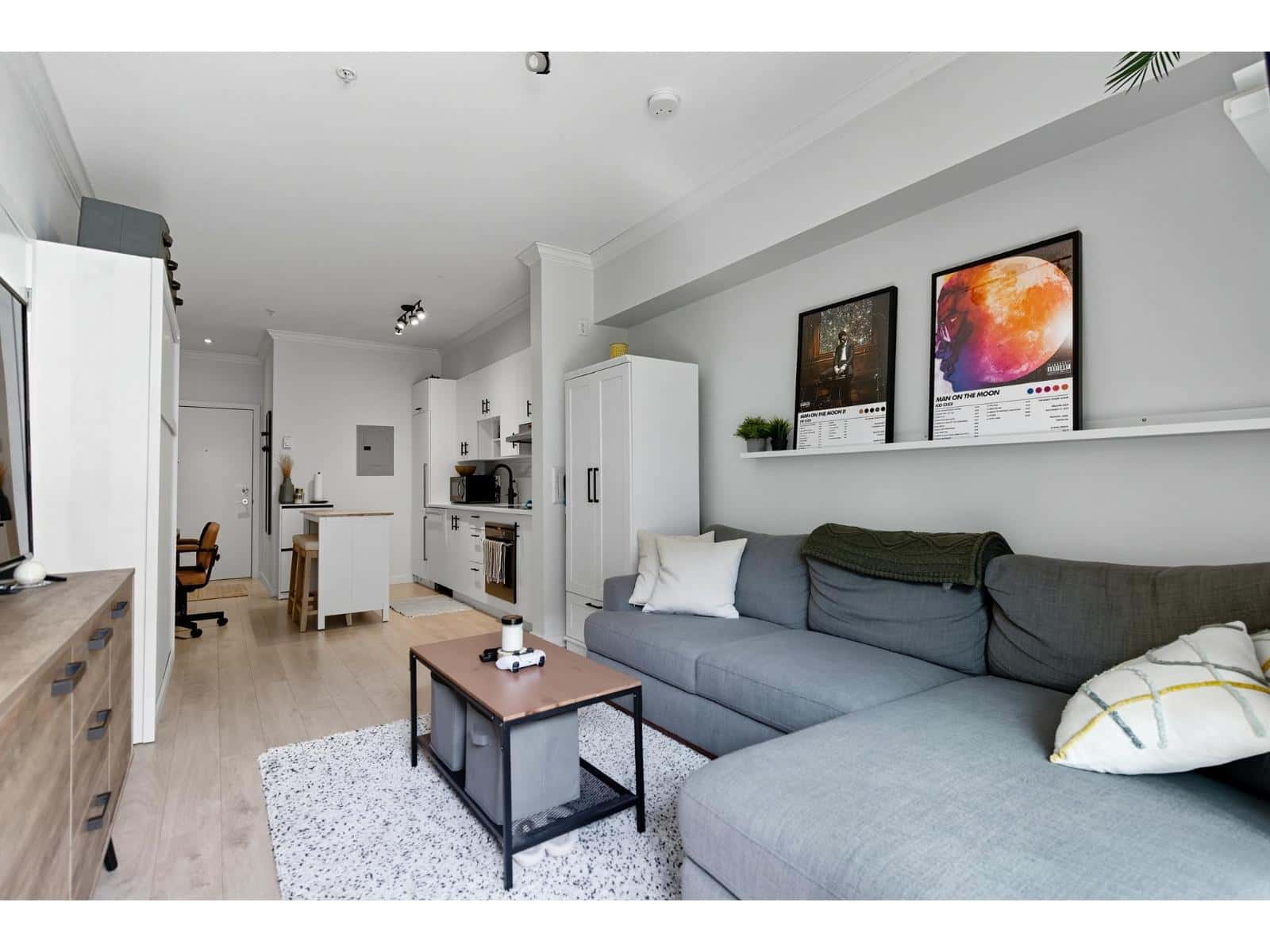 209 13678 GROSVENOR ROAD — Surrey, British Columbia - Photo 5 of 19