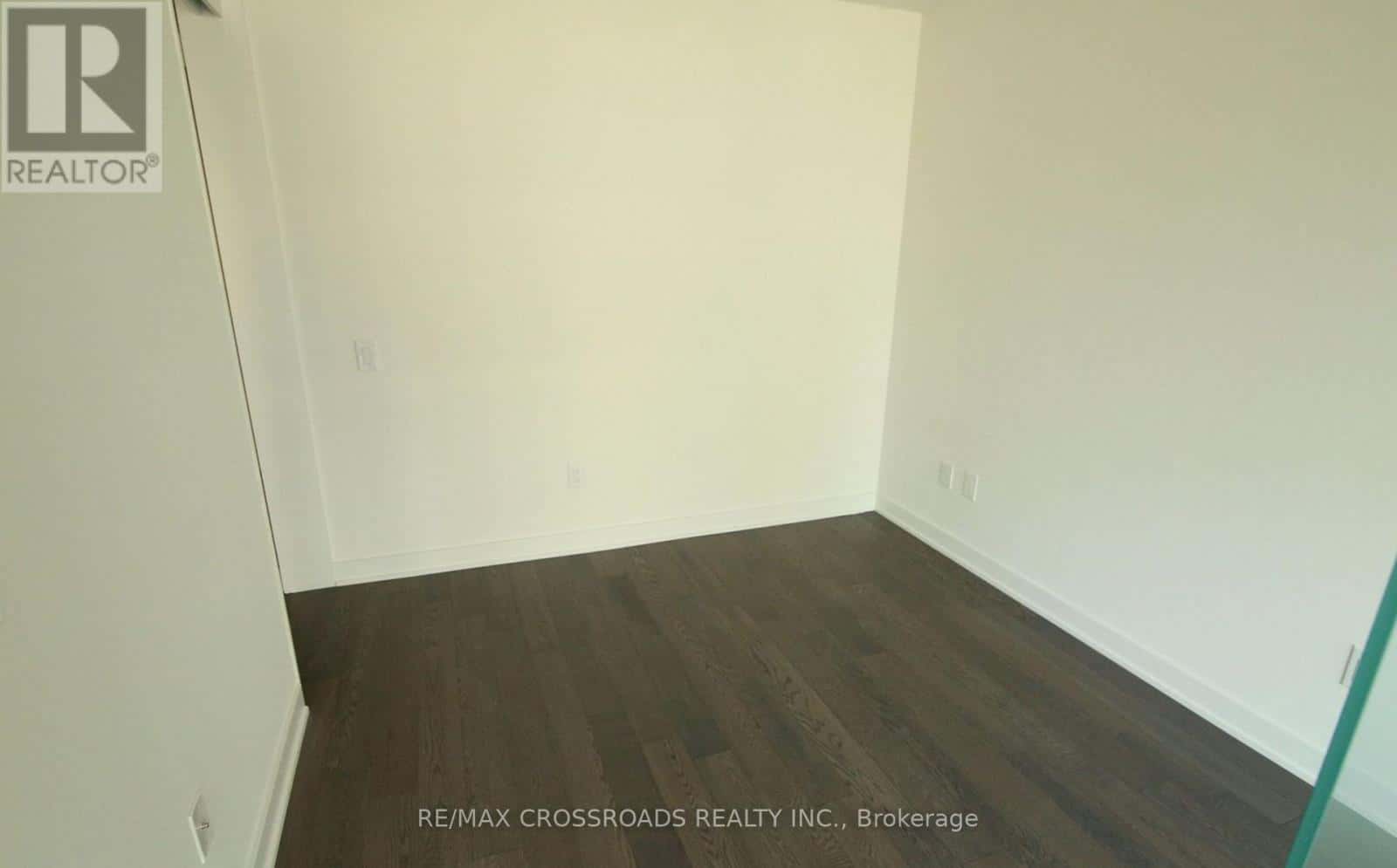 720 - 629 KING STREET W — Toronto (Waterfront Communities), Ontario - Photo 5 of 6