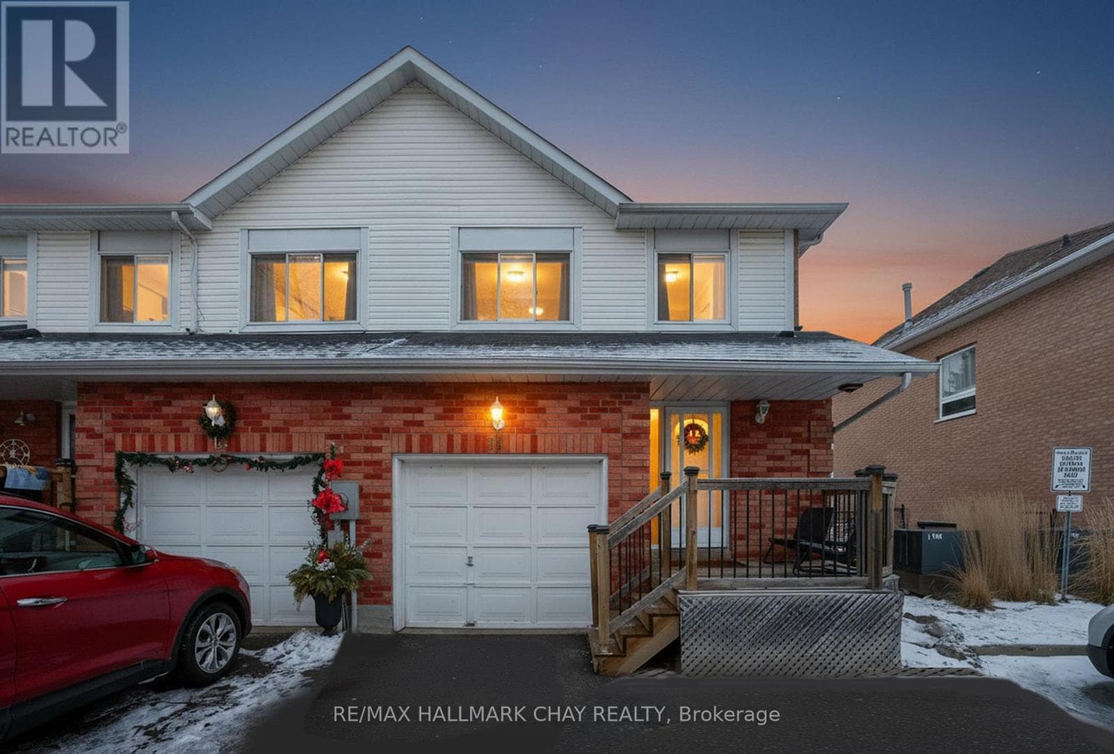 11 MCKINNON COURT — Newmarket (Gorham-College Manor), Ontario - Main photo