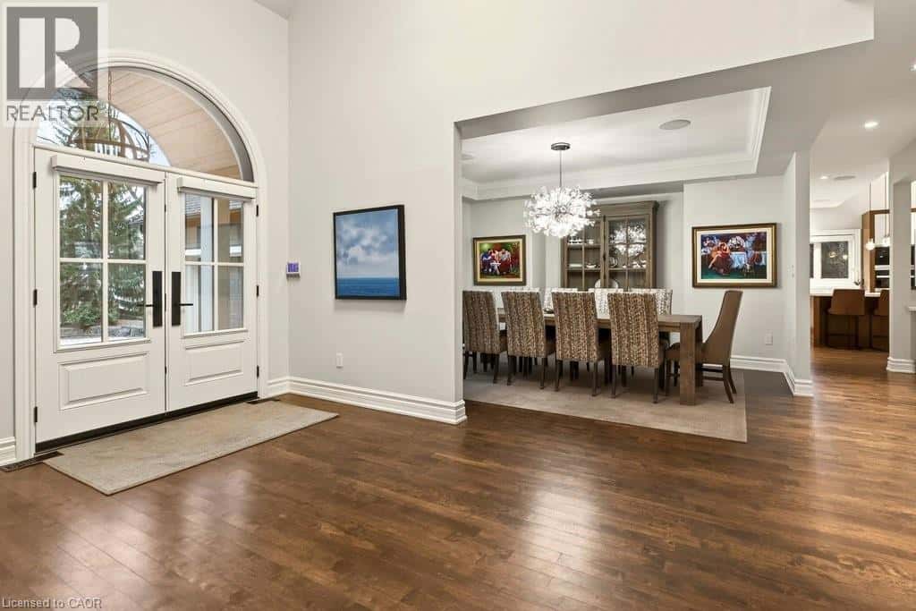 4169 LAKESHORE Road — Burlington, Ontario - Photo 2 of 50