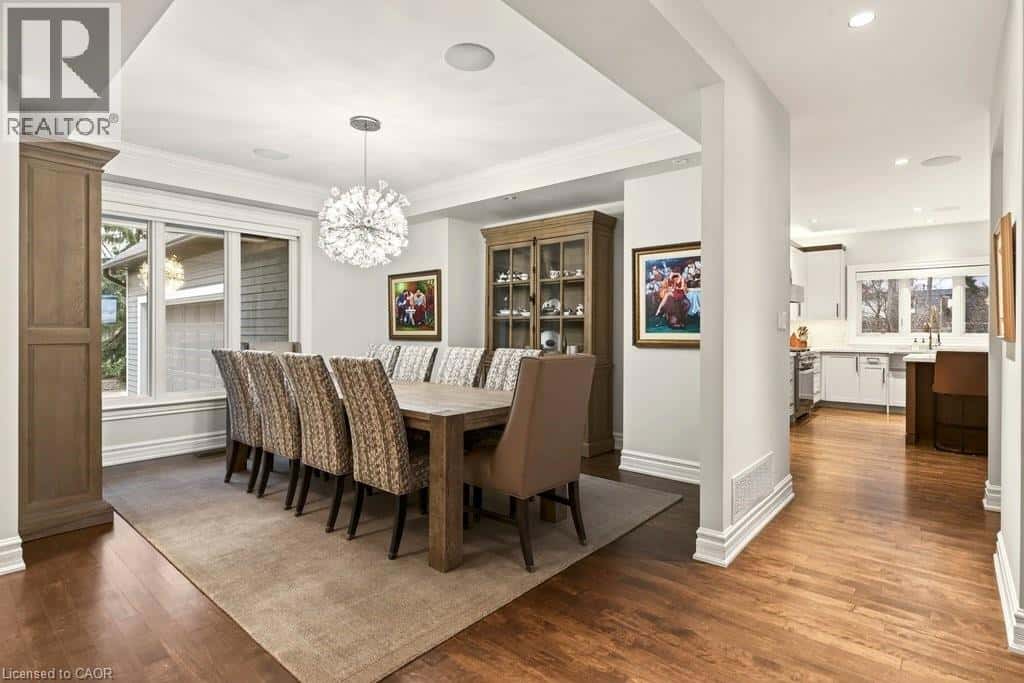 4169 LAKESHORE Road — Burlington, Ontario - Photo 3 of 50