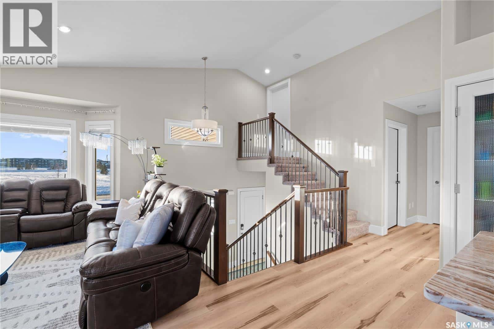 742 Evergreen BOULEVARD — Saskatoon, Saskatchewan - Photo 4 of 50