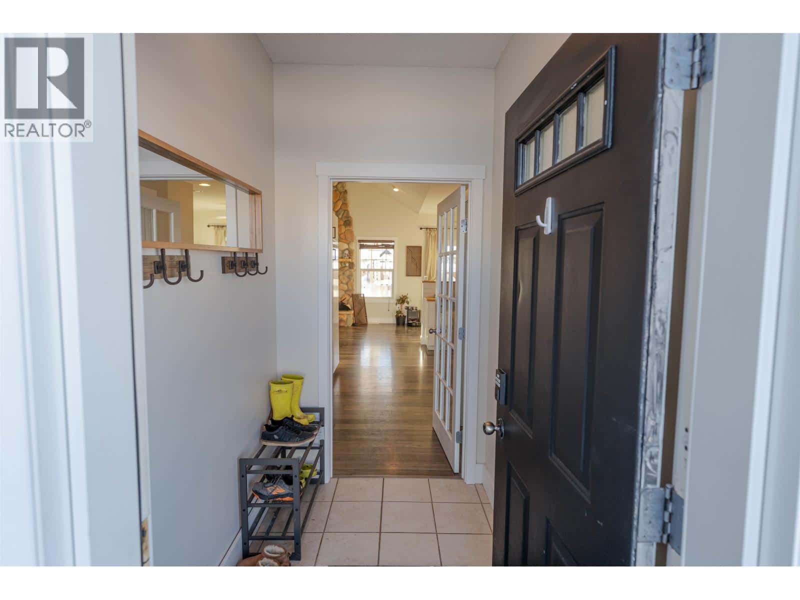 8723 109 AVENUE — Fort St. John, British Columbia - Photo 2 of 22