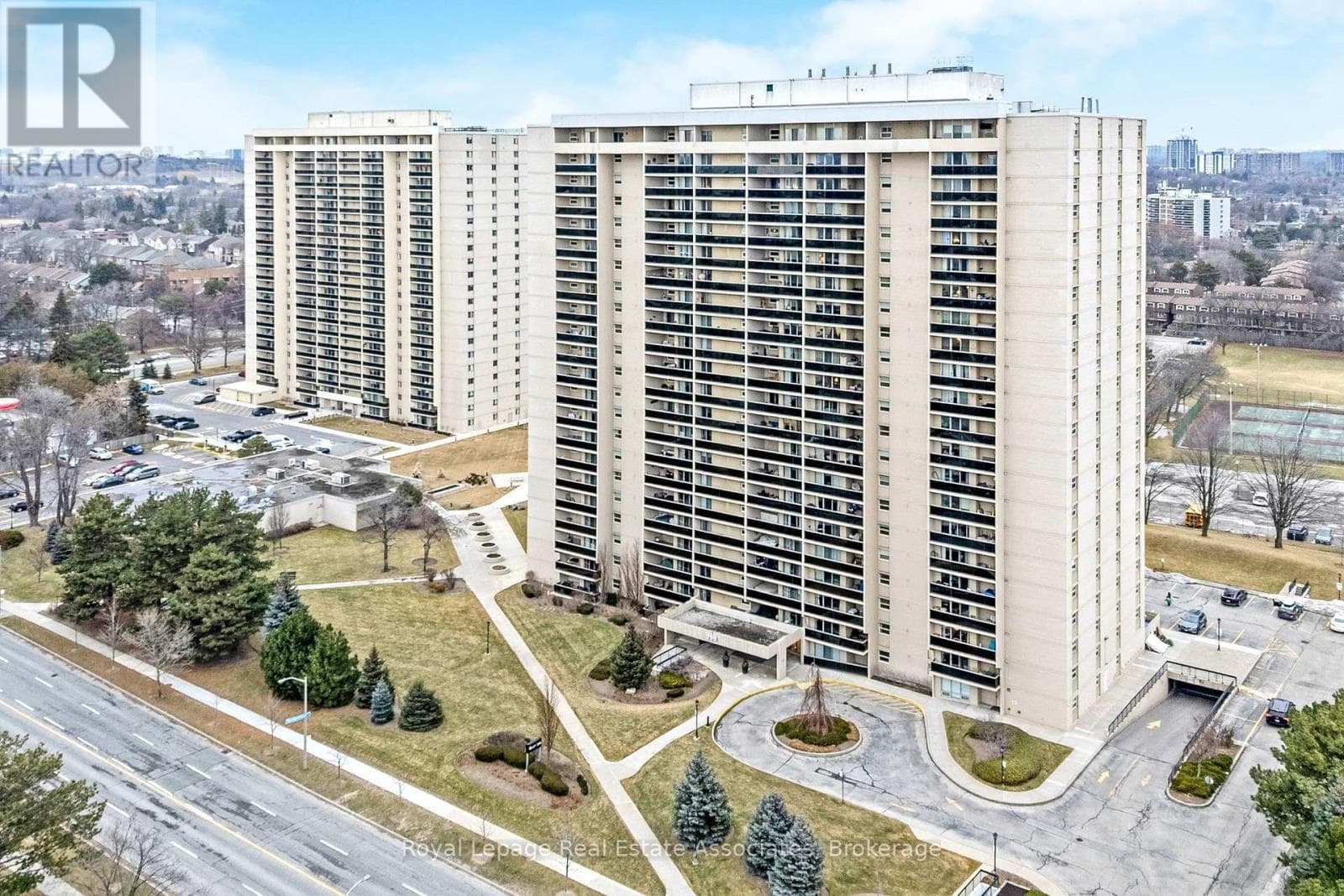 502 - 299 MILL ROAD — Toronto (Markland Wood), Ontario - Main photo