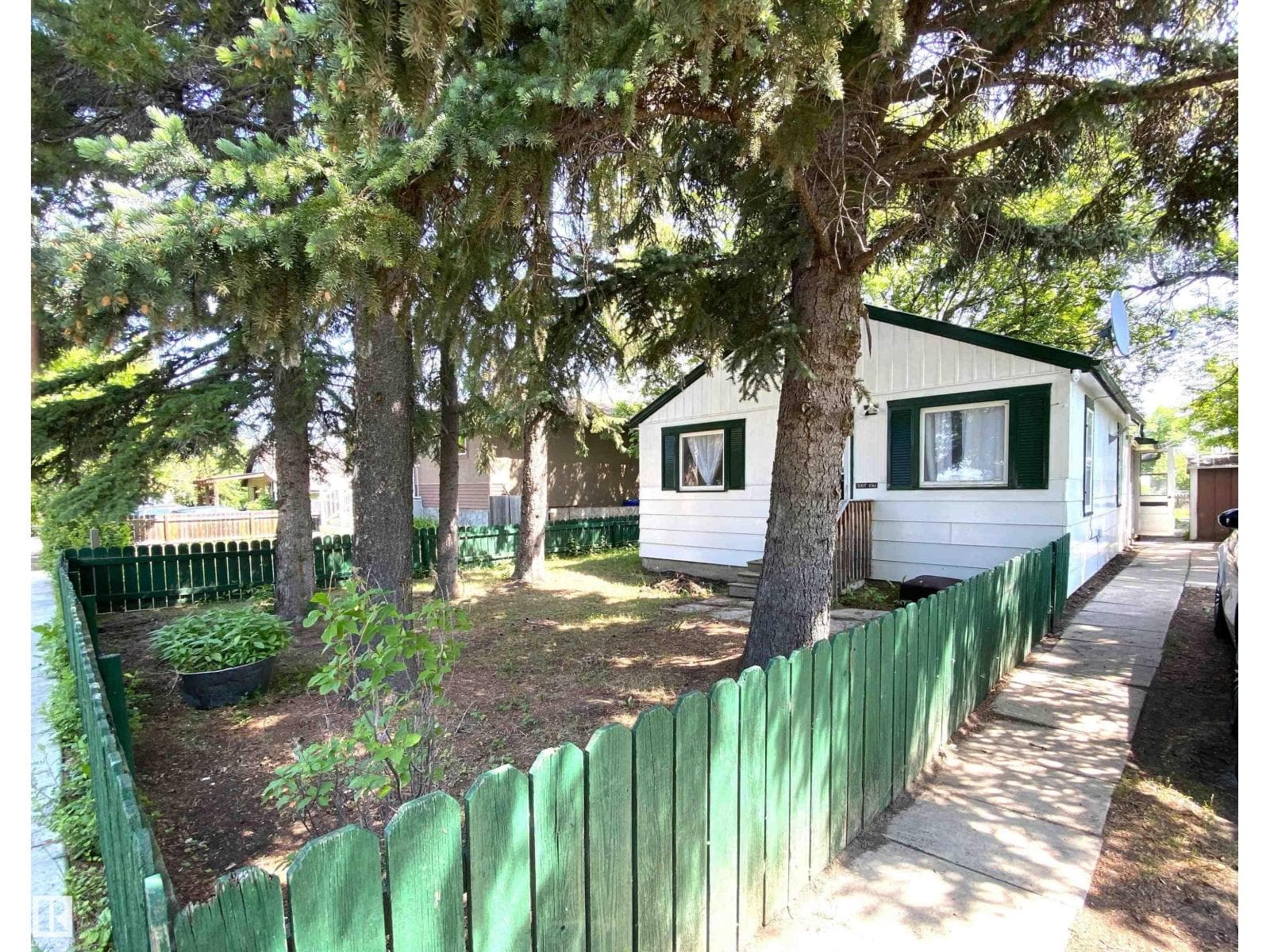 5007 49 ST — Warburg, Alberta - Main photo