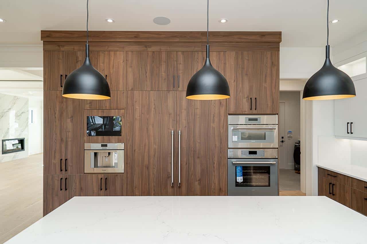 1232 PARKER STREET — White Rock, British Columbia - Photo 2 of 34