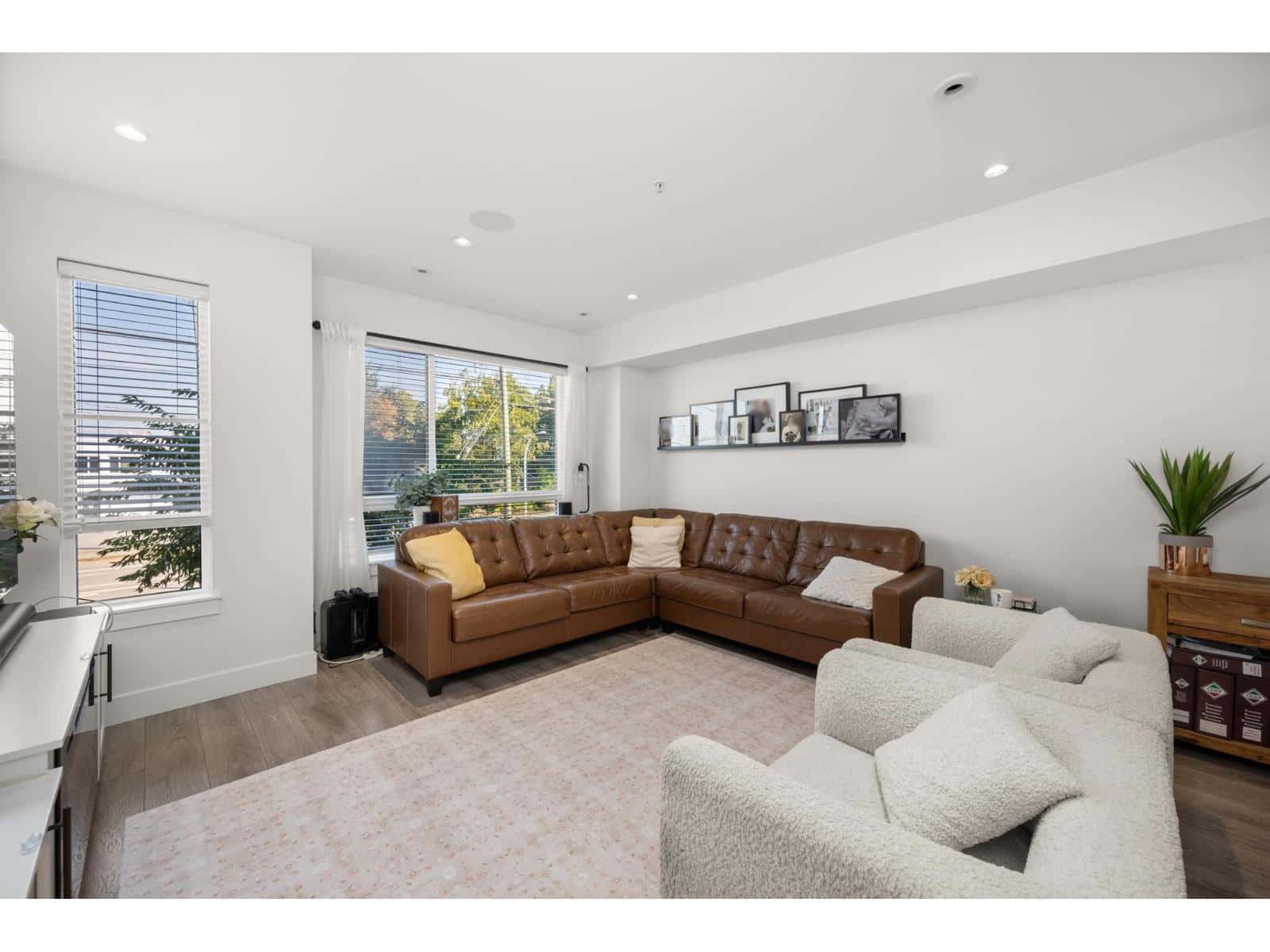 5 19624 56 AVENUE — Langley, British Columbia - Photo 5 of 40