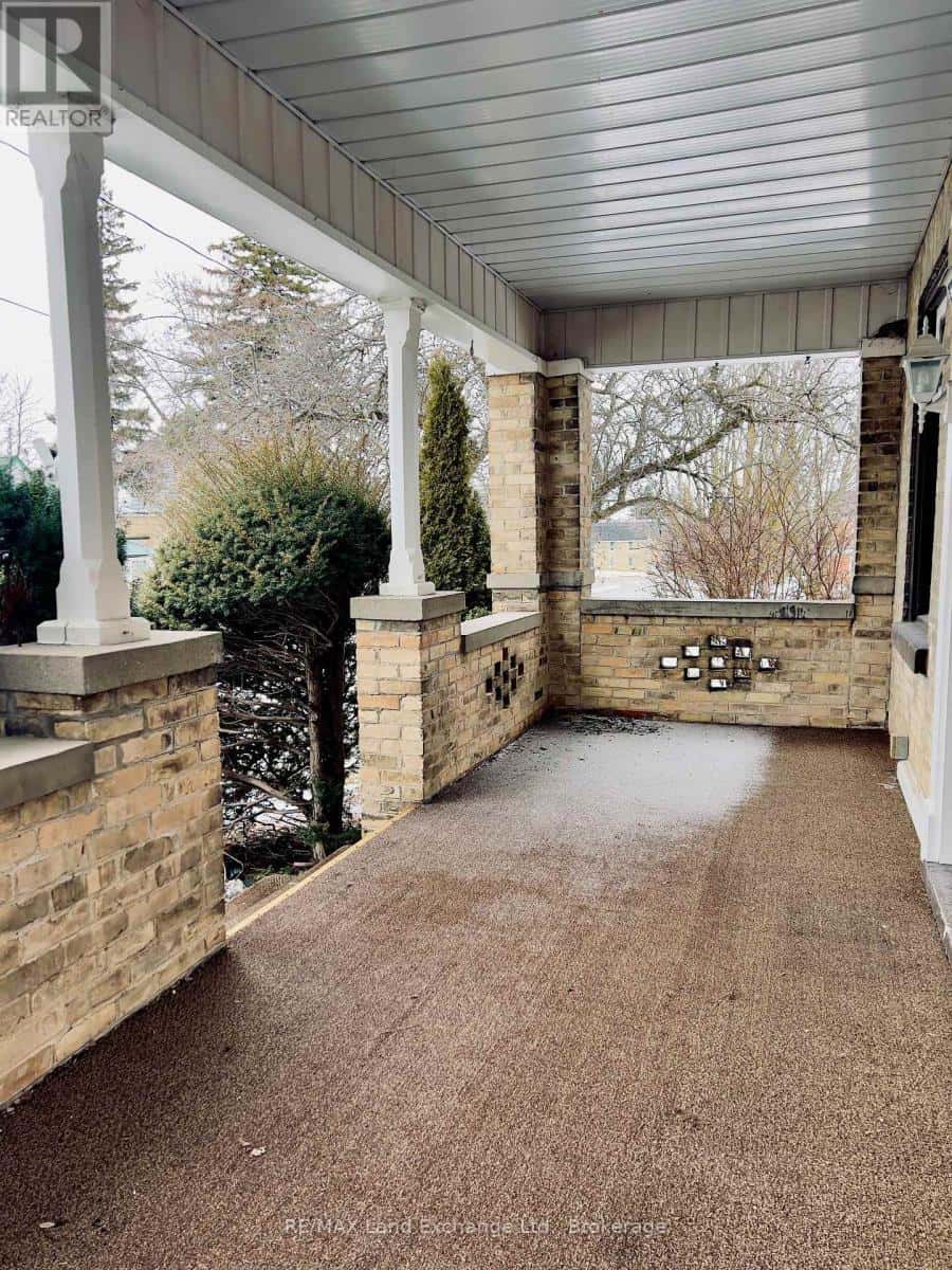 42 ELORA STREET — South Bruce, Ontario - Photo 5 of 36