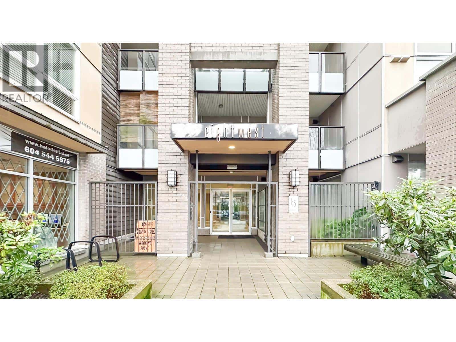 119 85 EIGHTH AVENUE — New Westminster, British Columbia - Photo 3 of 18