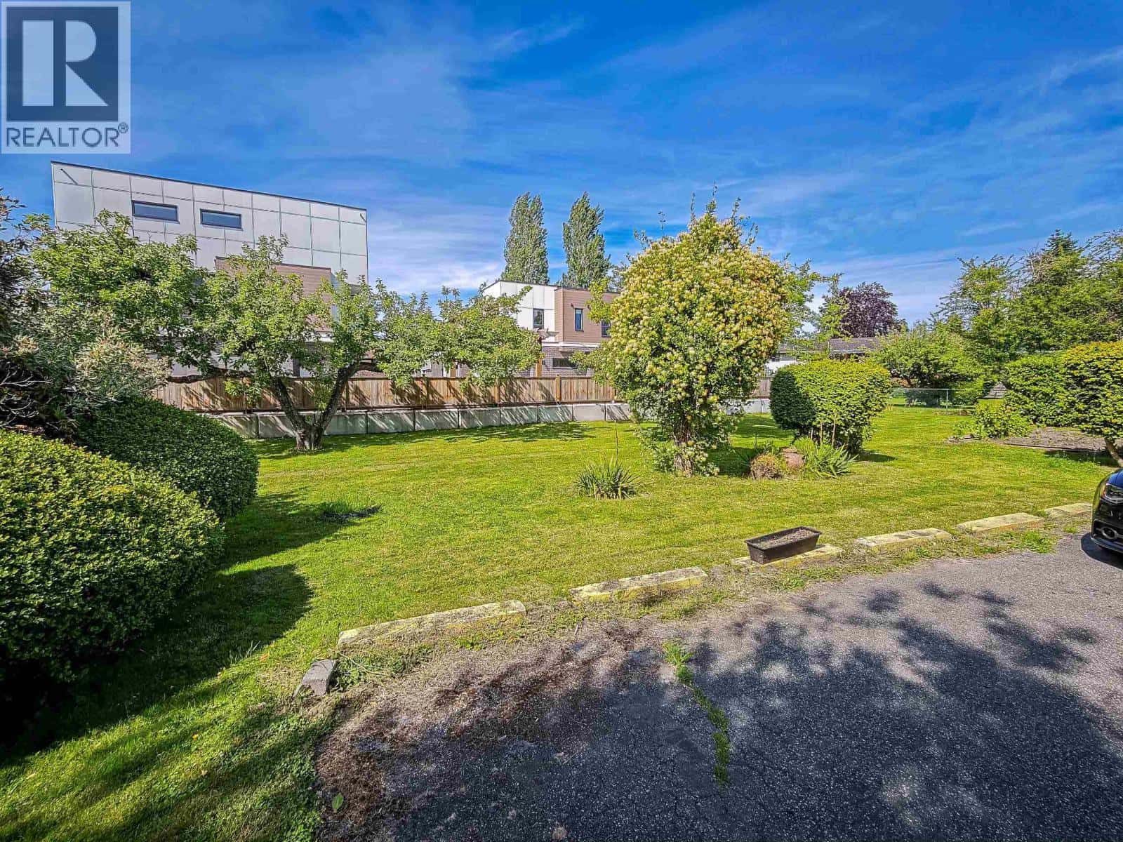 8340 NO. 3 ROAD — Richmond, British Columbia - Photo 2 of 6