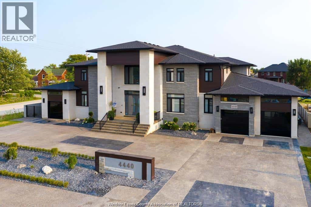 4440 DONATO DRIVE — LaSalle, Ontario - Photo 3 of 40