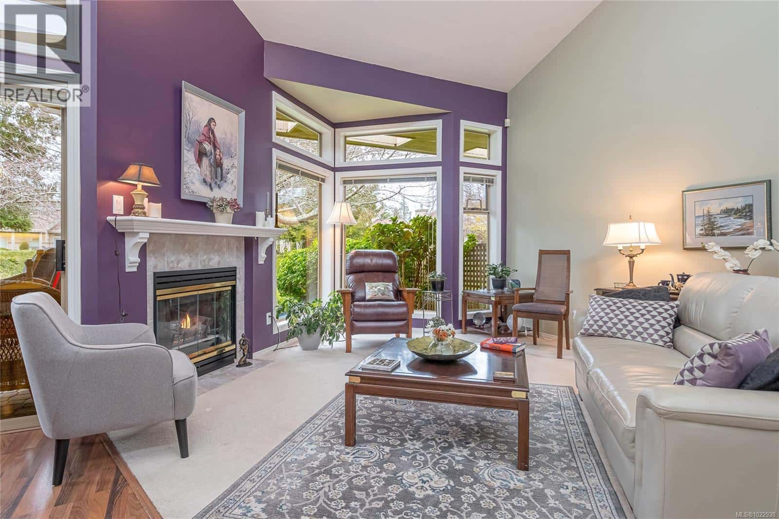 823 Lakes Blvd — Parksville, British Columbia - Photo 3 of 49